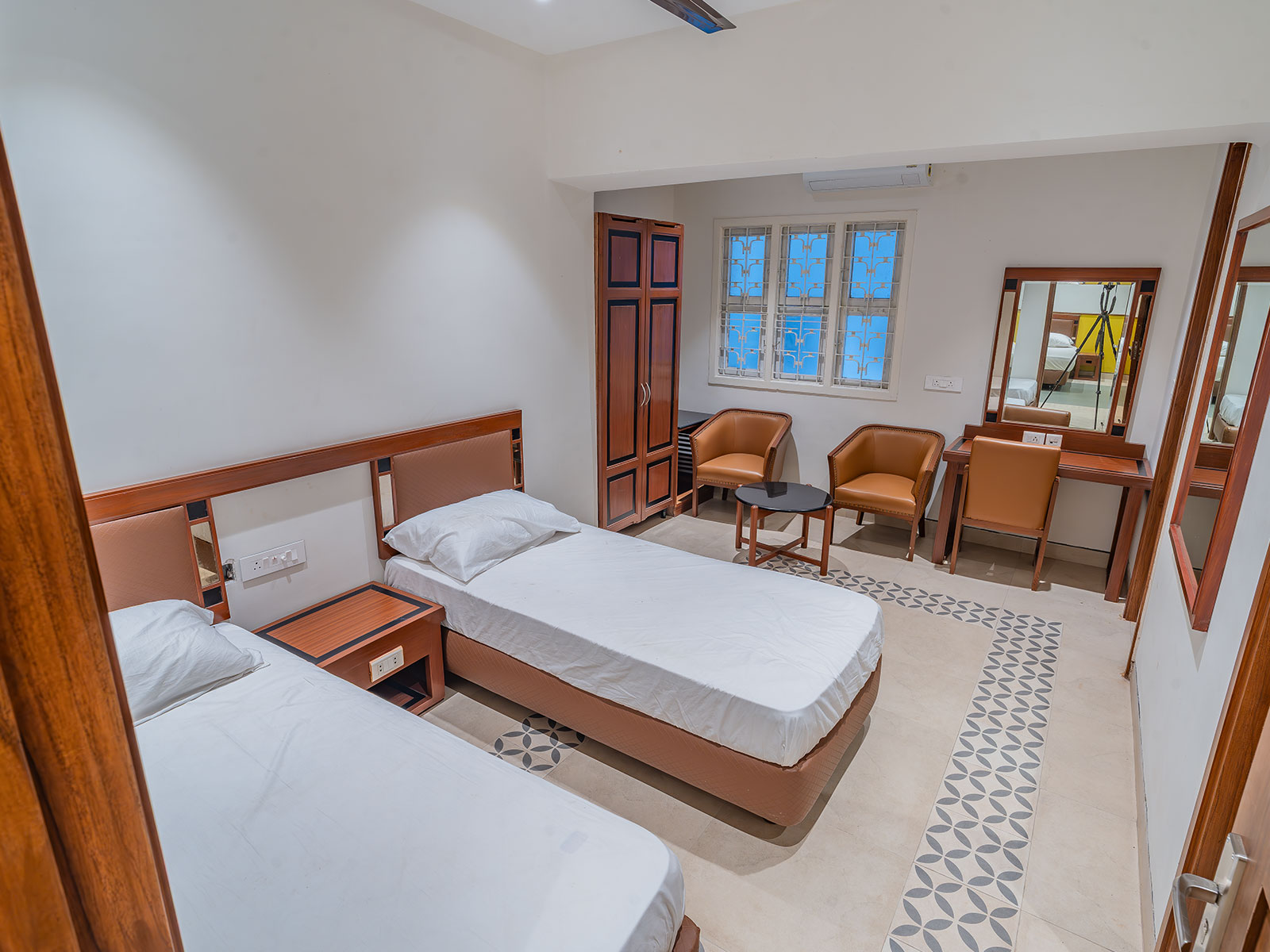 Clean modern Rooms with marble tiles
