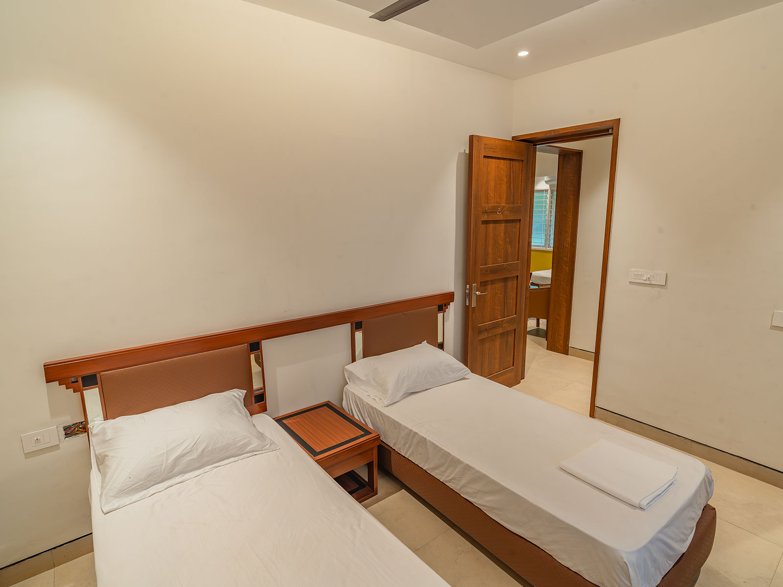 Clean modern Rooms with marble tiles